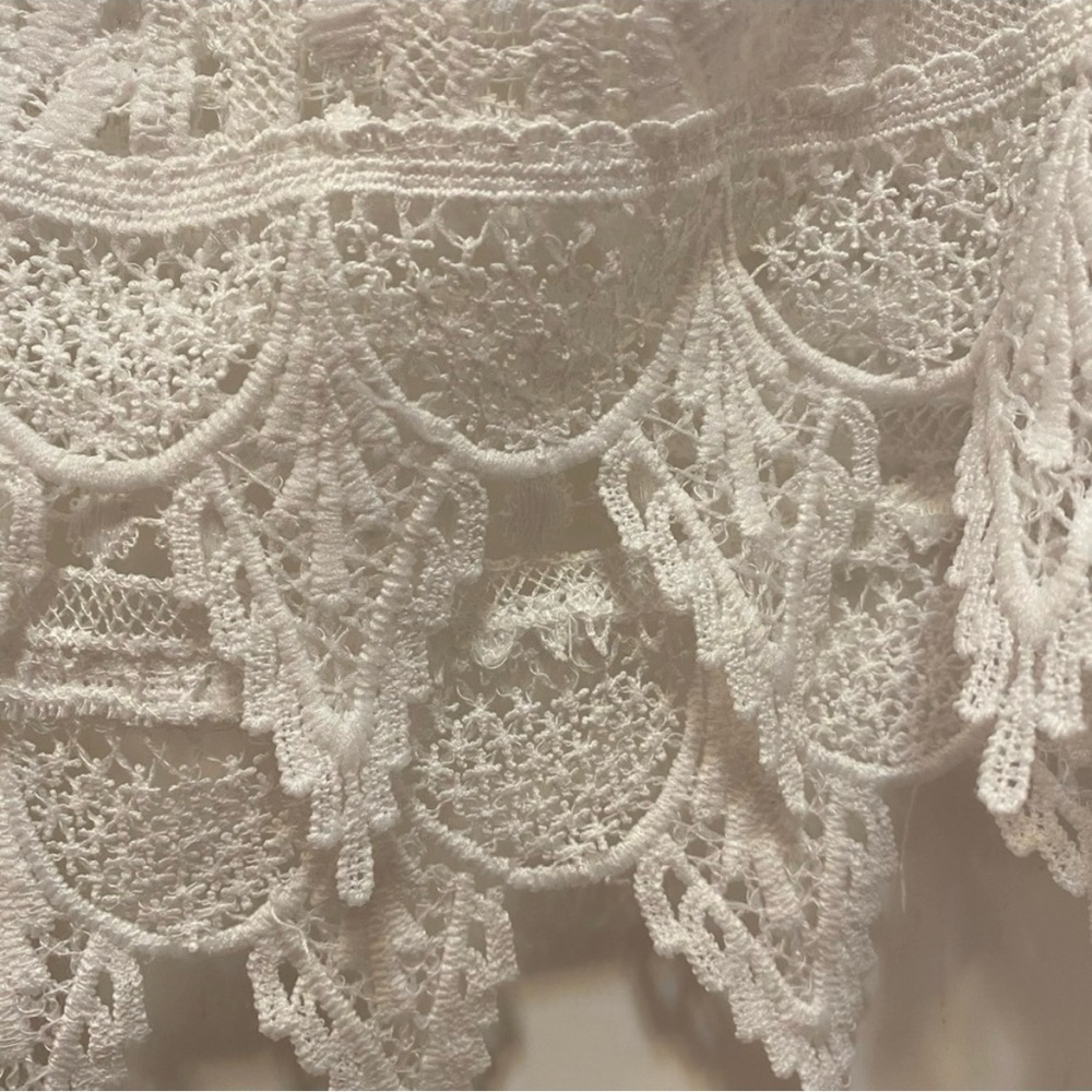 J.O.A. White Lace Blouse - Picture 5 of 7